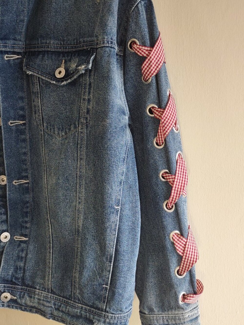 Zara Distressed Ribbon Jean Jacket Sz Small Denim Boho Western Edgy Soft-Grunge - Picture 6 of 10
